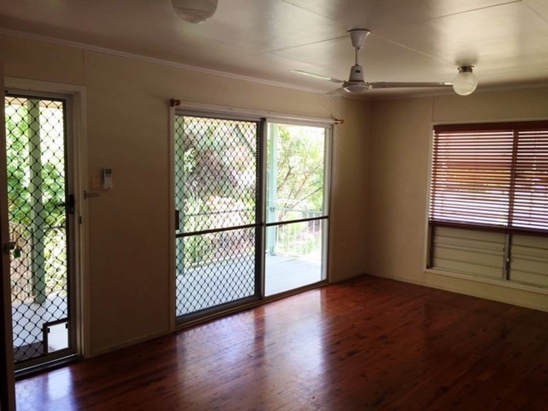 14 Chifley Court, Moranbah QLD 4744