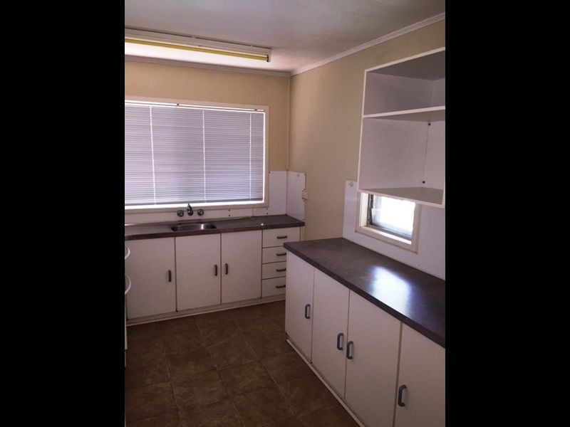 14 Chifley Court, Moranbah QLD 4744