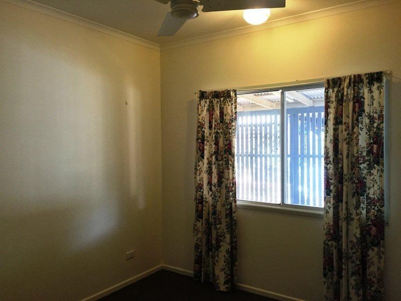 17 Grout Street, Moranbah QLD 4744