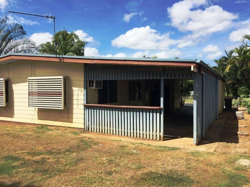 17 Grout Street, Moranbah QLD 4744