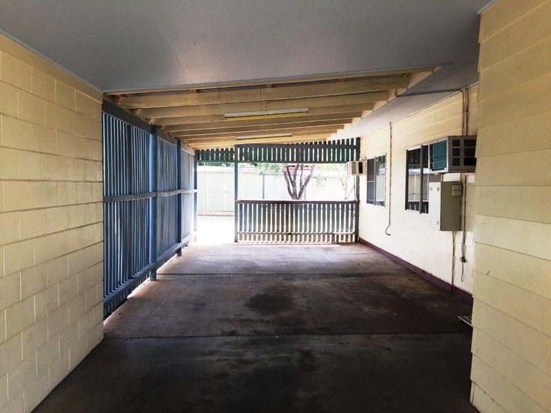 17 Grout Street, Moranbah QLD 4744