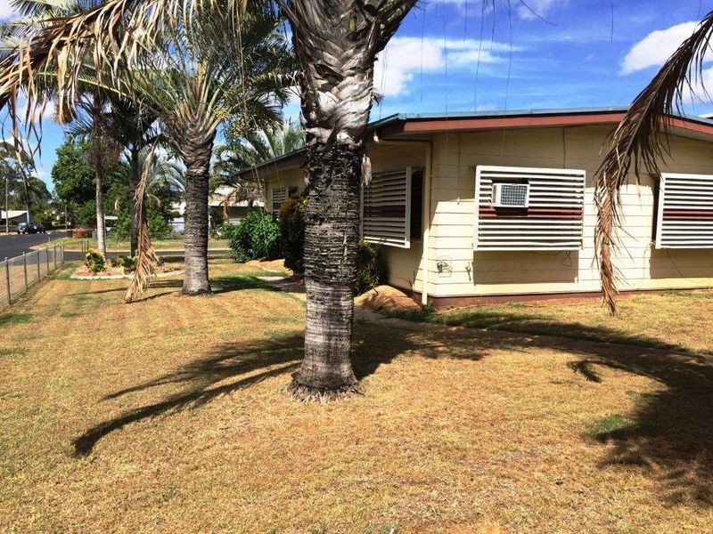 17 Grout Street, Moranbah QLD 4744