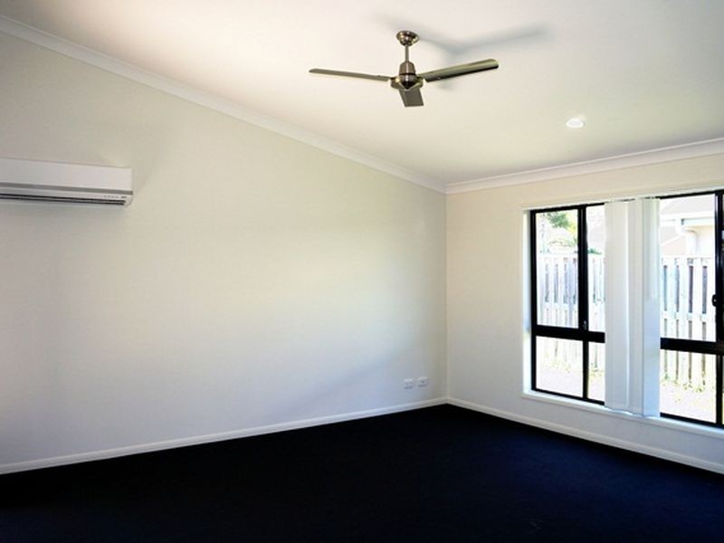 7 Newport Parade, Blacks Beach QLD 4740