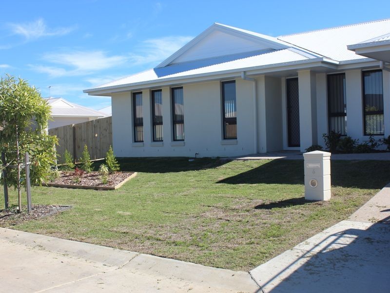 6 Lucinda Street, Glenella QLD 4740