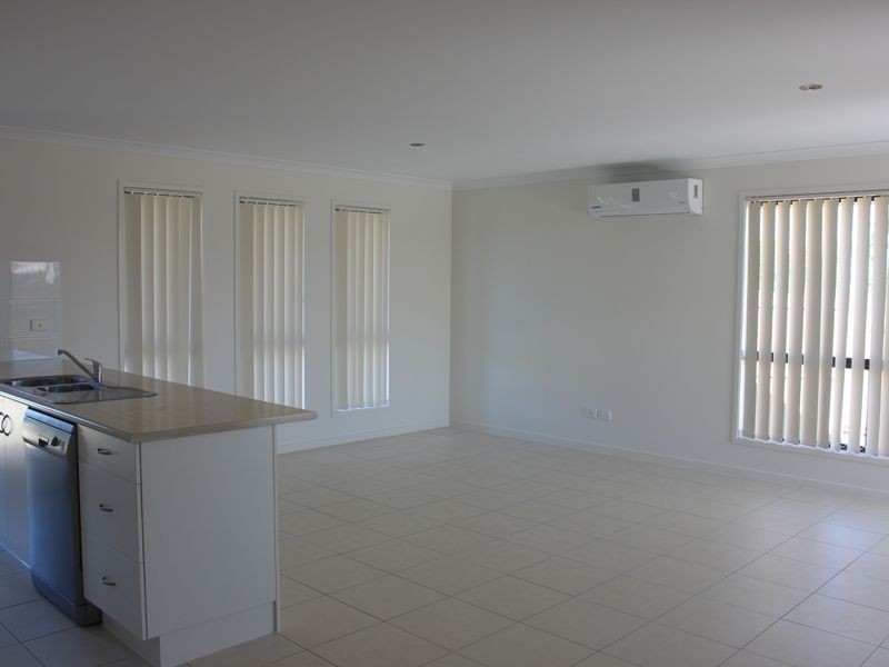 6 Lucinda Street, Glenella QLD 4740