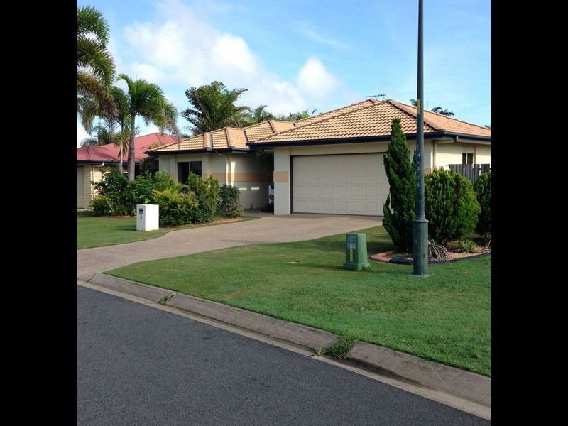 3 Beachside Place, Shoal Point QLD 4750