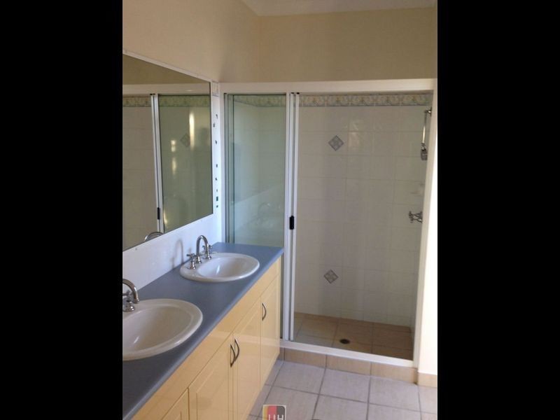 3 Beachside Place, Shoal Point QLD 4750