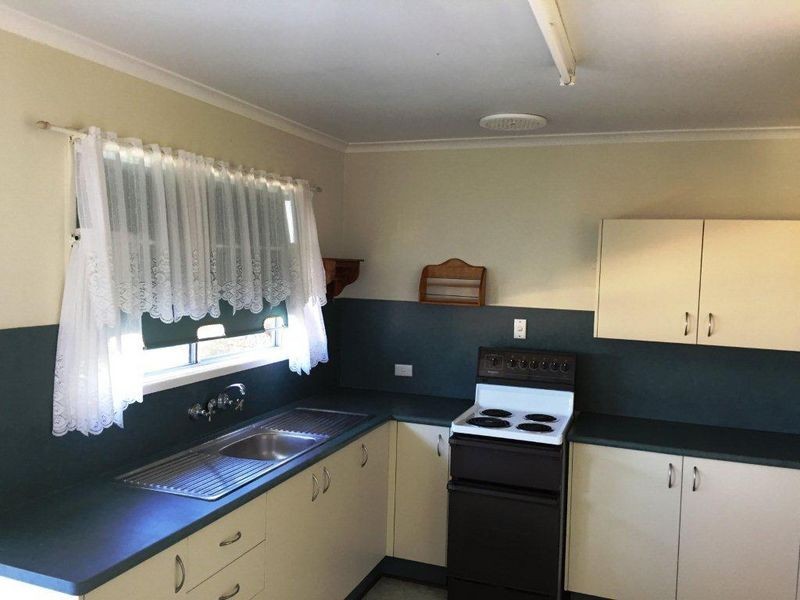 73 Winterer Crescent, Dysart QLD 4745