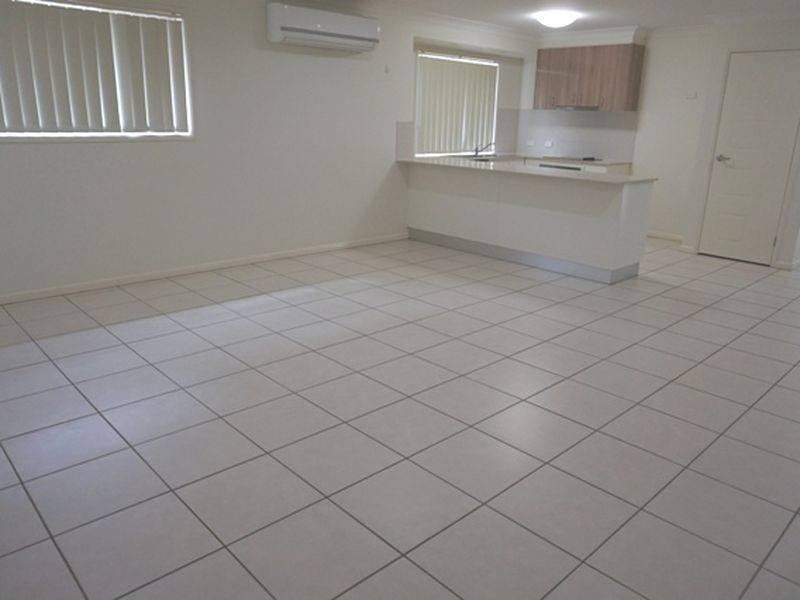 24 Newport Parade, Blacks Beach QLD 4740