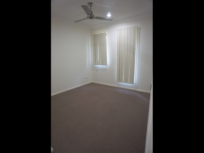 24 Newport Parade, Blacks Beach QLD 4740