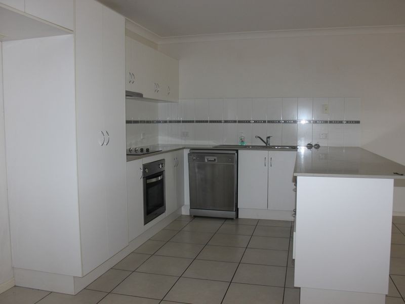 2/7 Whitehaven Drive, Blacks Beach QLD 4740