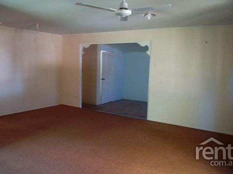 6 Beresford Crescent, Dysart QLD 4745