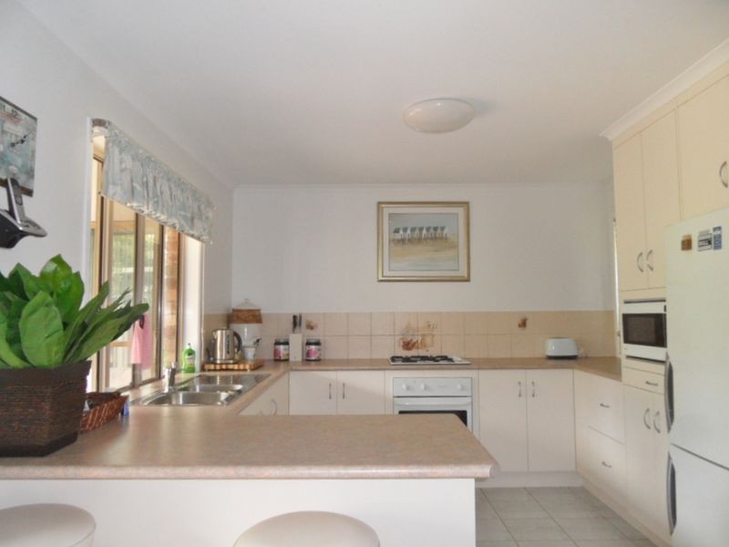 469 DUNNROCK RD, Alligator Creek QLD 4740