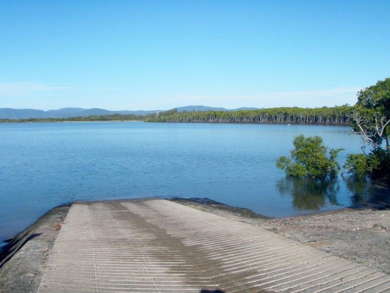 469 DUNNROCK RD, Alligator Creek QLD 4740