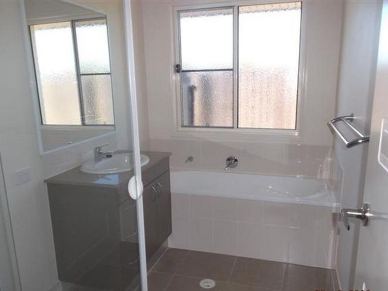 43 Newport Parade, Blacks Beach QLD 4740