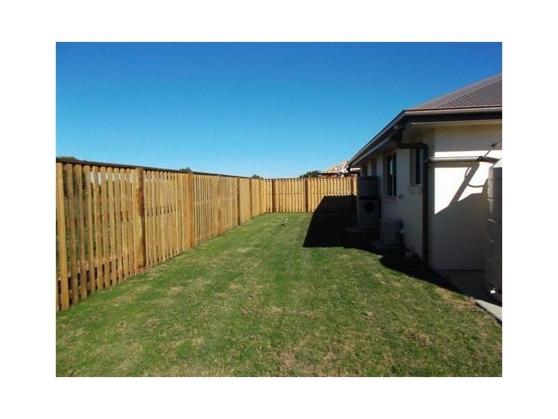 43 Newport Parade, Blacks Beach QLD 4740