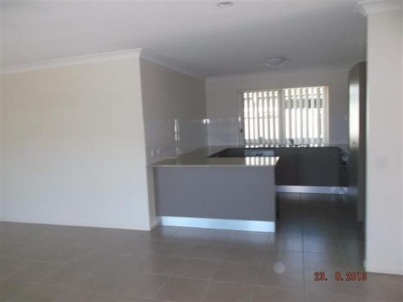 43 Newport Parade, Blacks Beach QLD 4740