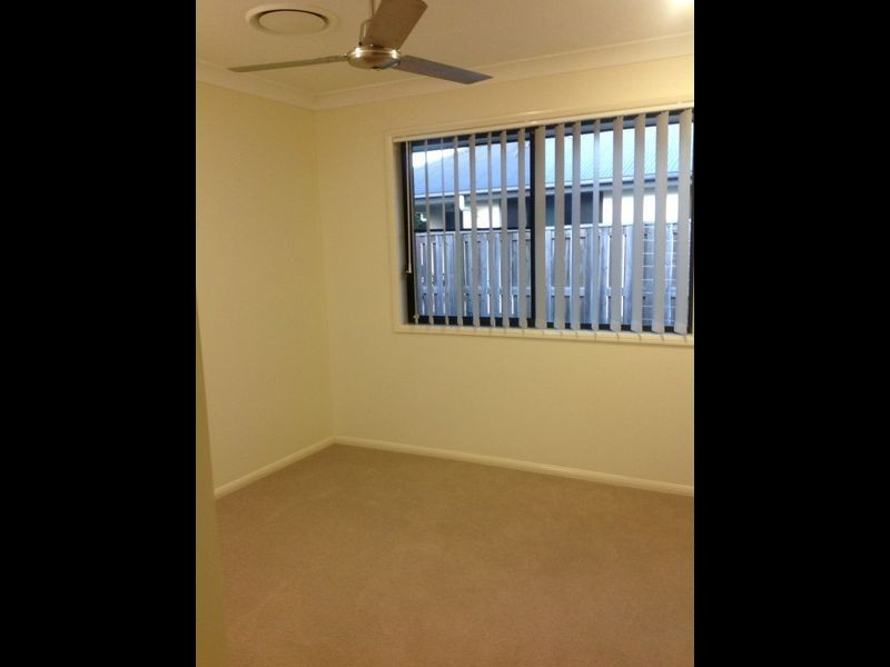 2/3 Bilgola Place, Blacks Beach QLD 4740