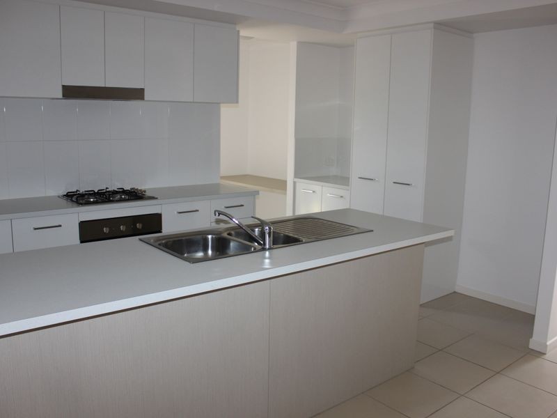 17 Majesty Street, Rural View QLD 4740