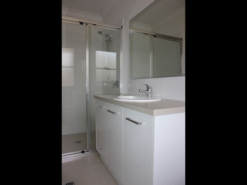 17 Majesty Street, Rural View QLD 4740