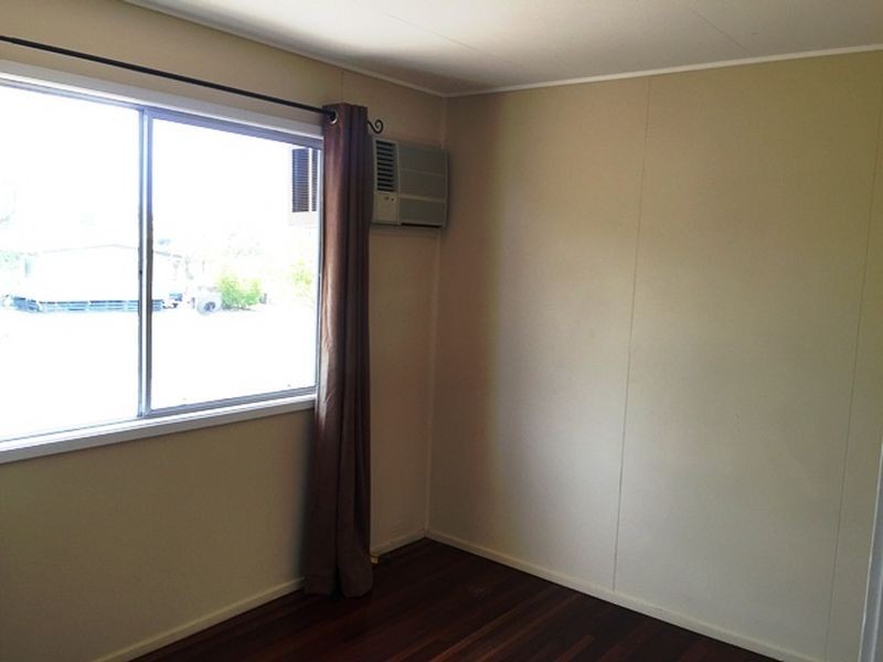 4 Caleb Crescent, Dysart QLD 4745