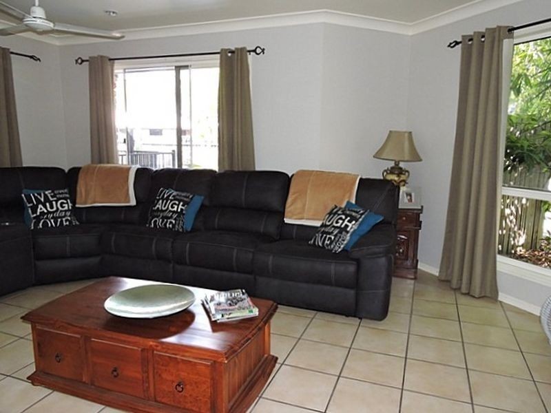 15 Admiralty Way, Bucasia QLD 4750