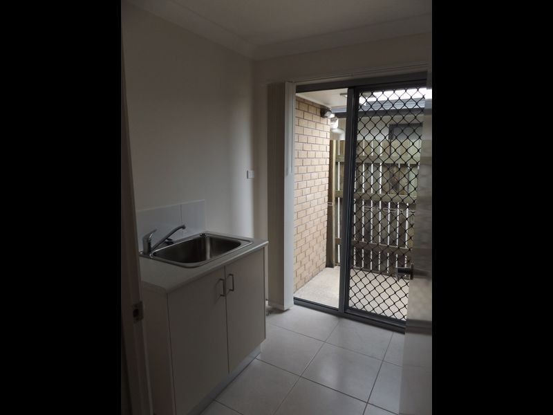 1 Robin Street, Moranbah QLD 4744