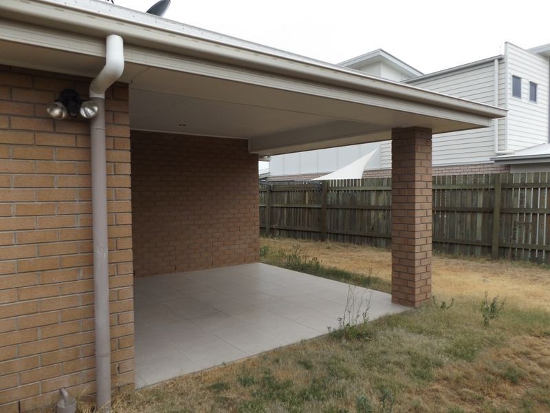 1 Robin Street, Moranbah QLD 4744