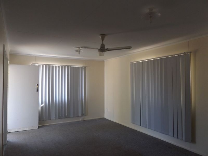 20 Oxley Drive, Moranbah QLD 4744