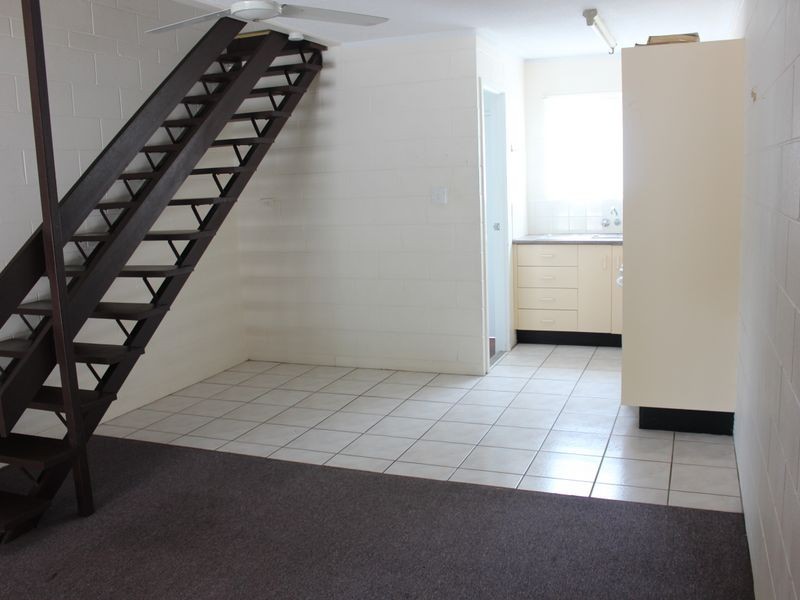 9/11 Porter Street, Mackay QLD 4740