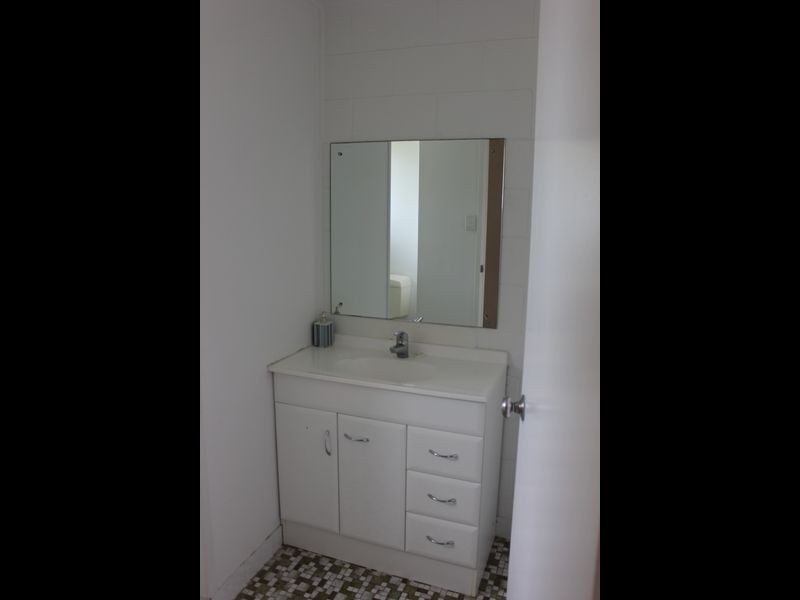 9/11 Porter Street, Mackay QLD 4740