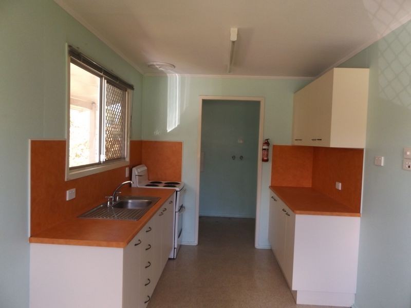 7 Oxley Drive, Moranbah QLD 4744