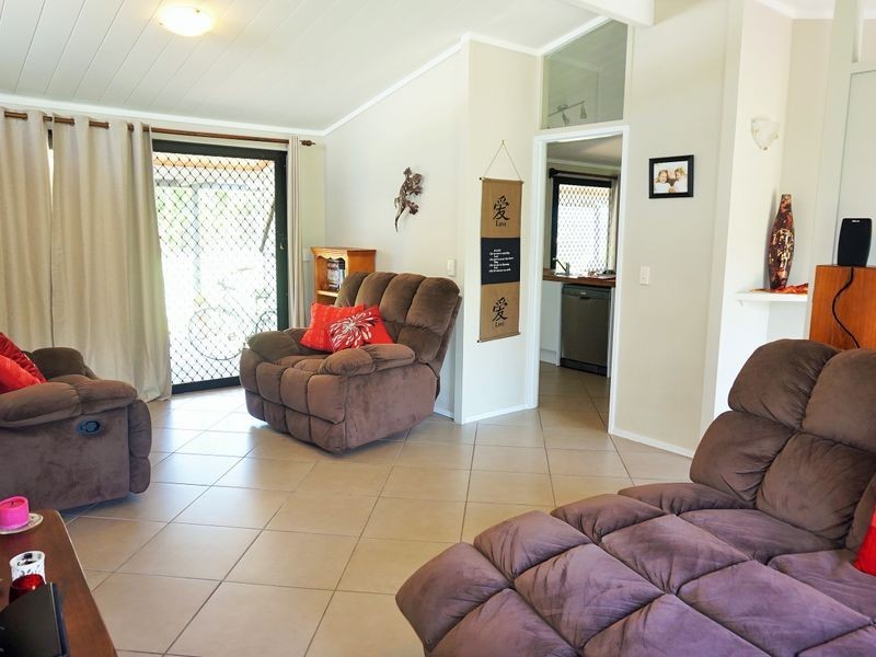 9 GENTLE AVENUE, Bucasia QLD 4750