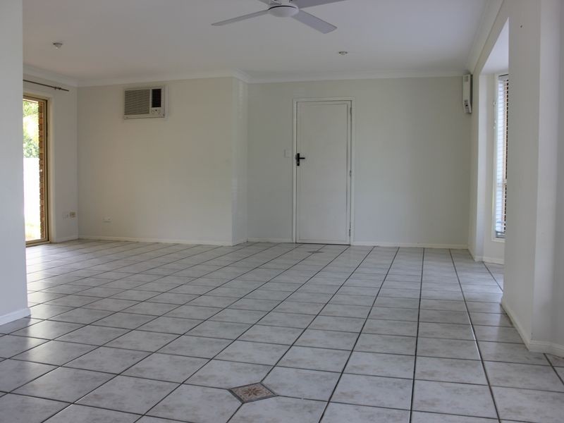 8 Spinnaker Way, Bucasia QLD 4750
