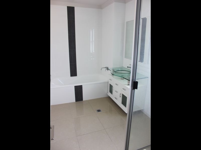 2/33 Narrabeen Street, Blacks Beach QLD 4740