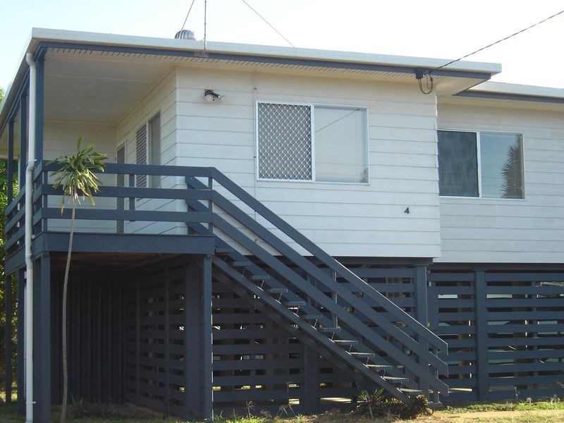 4 Cuthbert Street, Moranbah QLD 4744