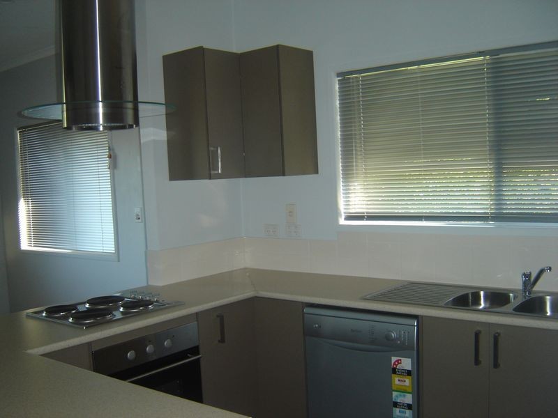 4 Cuthbert Street, Moranbah QLD 4744