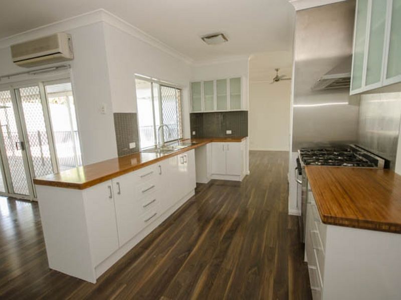 52 Mclaughlin Drive, Eimeo QLD 4740