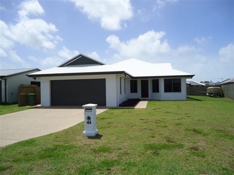 44 Duranbah Circuit, Blacks Beach QLD 4740