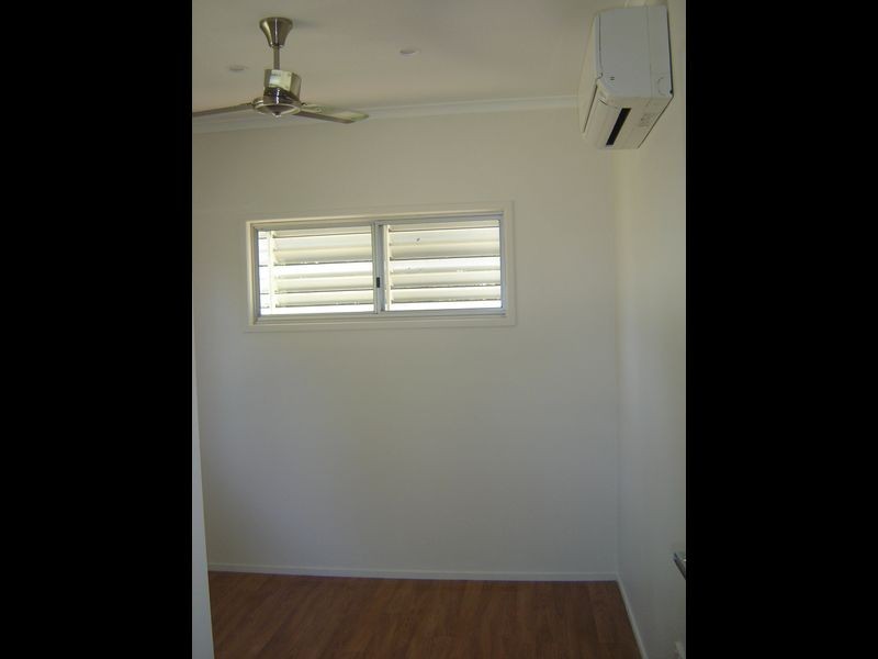 6 Cuthbert Street, Moranbah QLD 4744