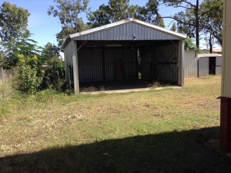 5 Belshore Street, Moranbah QLD 4744