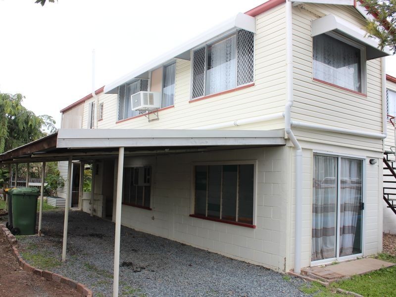 32 Davey St, Glenella QLD 4740