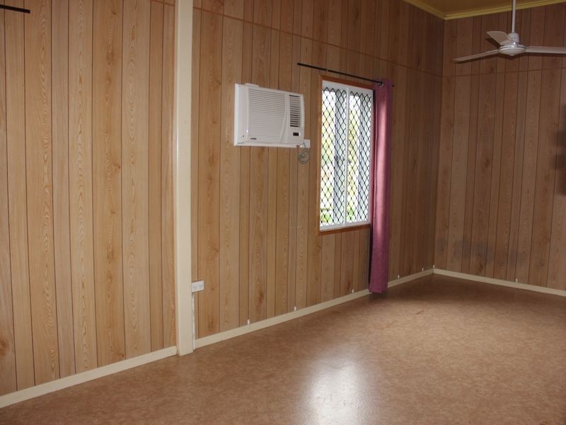 32 Davey St, Glenella QLD 4740