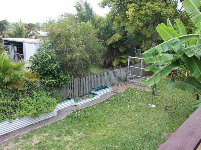 32 Davey St, Glenella QLD 4740
