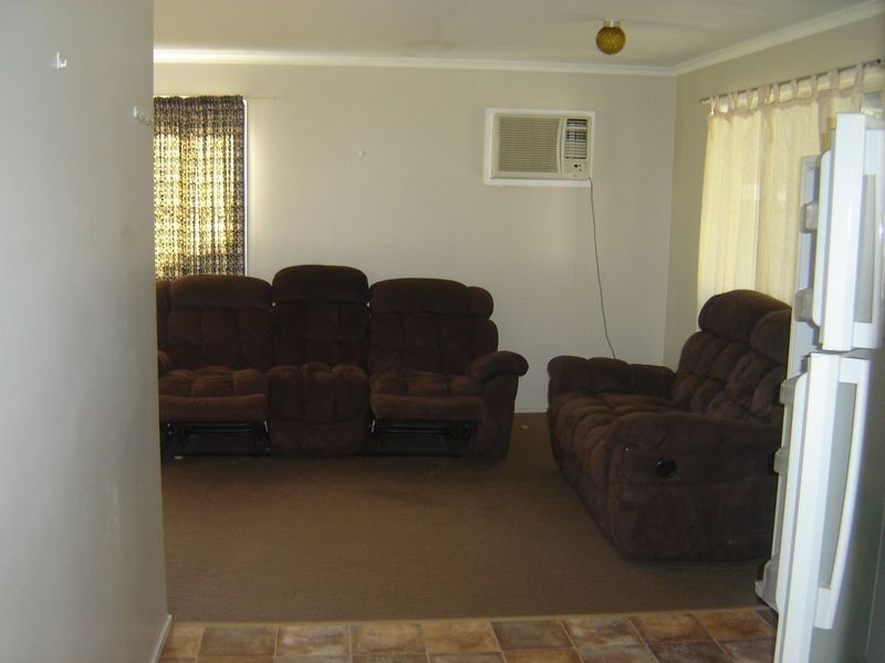 39 Ney Street, Moranbah QLD 4744