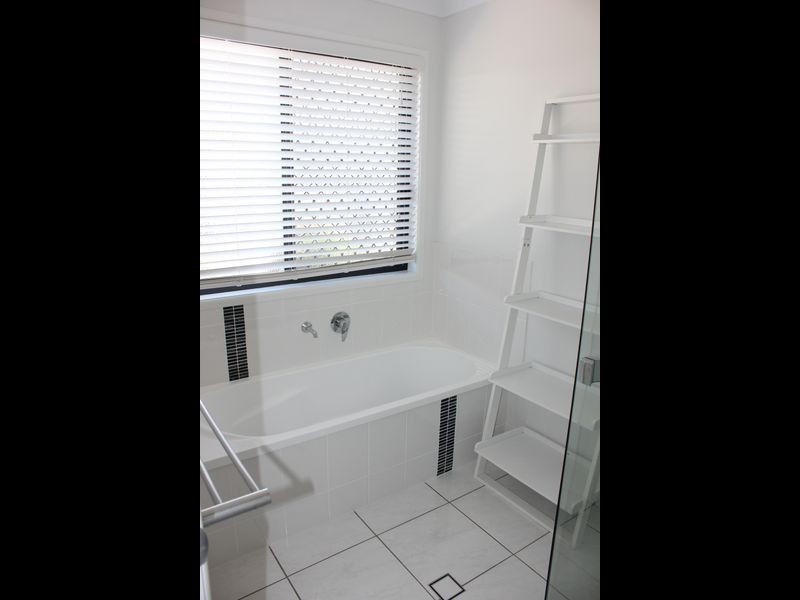 11 Froghollow Drive, Alligator Creek QLD 4740