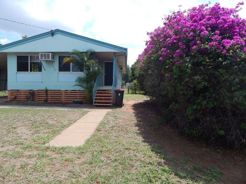 24 Oxley Drive, Moranbah QLD 4744