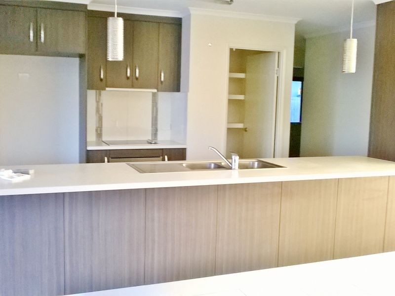 5 Coralie Court, Mirani QLD 4754