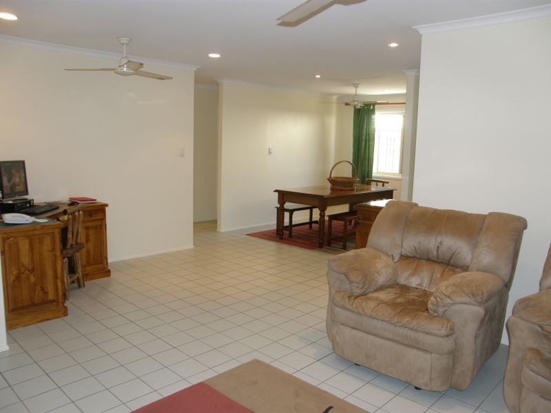 2 Muldoon Court, Eimeo QLD 4740