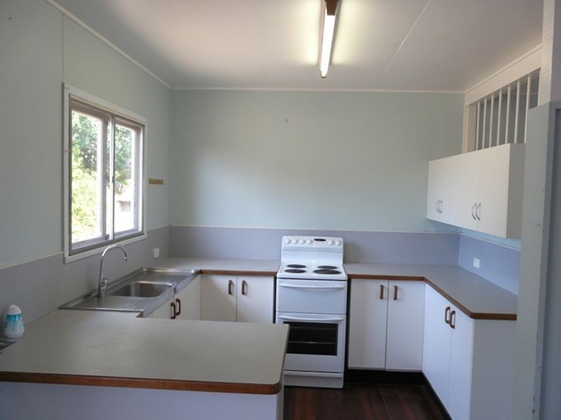 9 Pelican Street, Slade Point QLD 4740